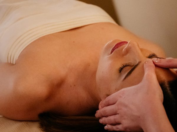 Masaje MENARA Rostro y Cuero Cabelludo de Spa Hammam Rituels d'Orient